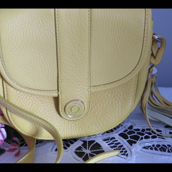 Isaac Mizrahi Yellow Leather Crossbody Purse - Picture 3 of 8